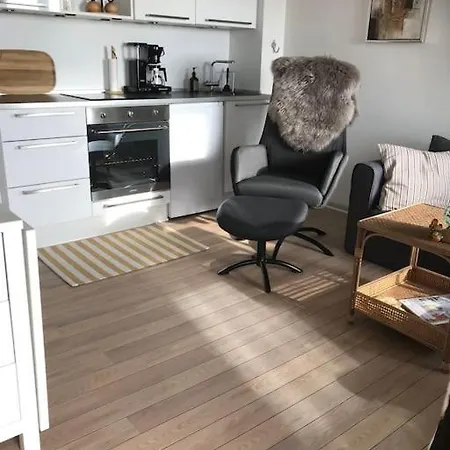 شقة Hyggelig Lejlighed Med Havudsigt - Taet Pa *