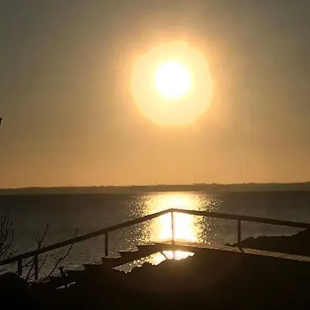 Hyggelig Lejlighed Med Havudsigt - Taet Pa * Tranekær