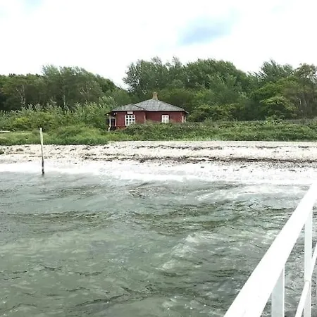 Hyggelig Lejlighed Med Havudsigt - Taet Pa شقة